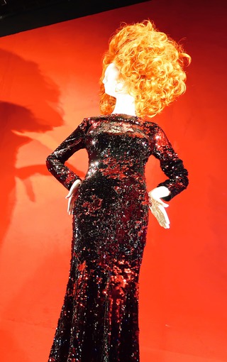 custom made wigs for KaDeWe red carpet season